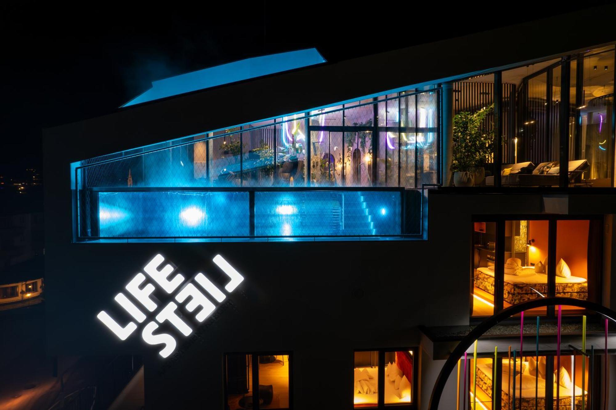 Lifesteil Aparthotel 엄하우젠 외부 사진
